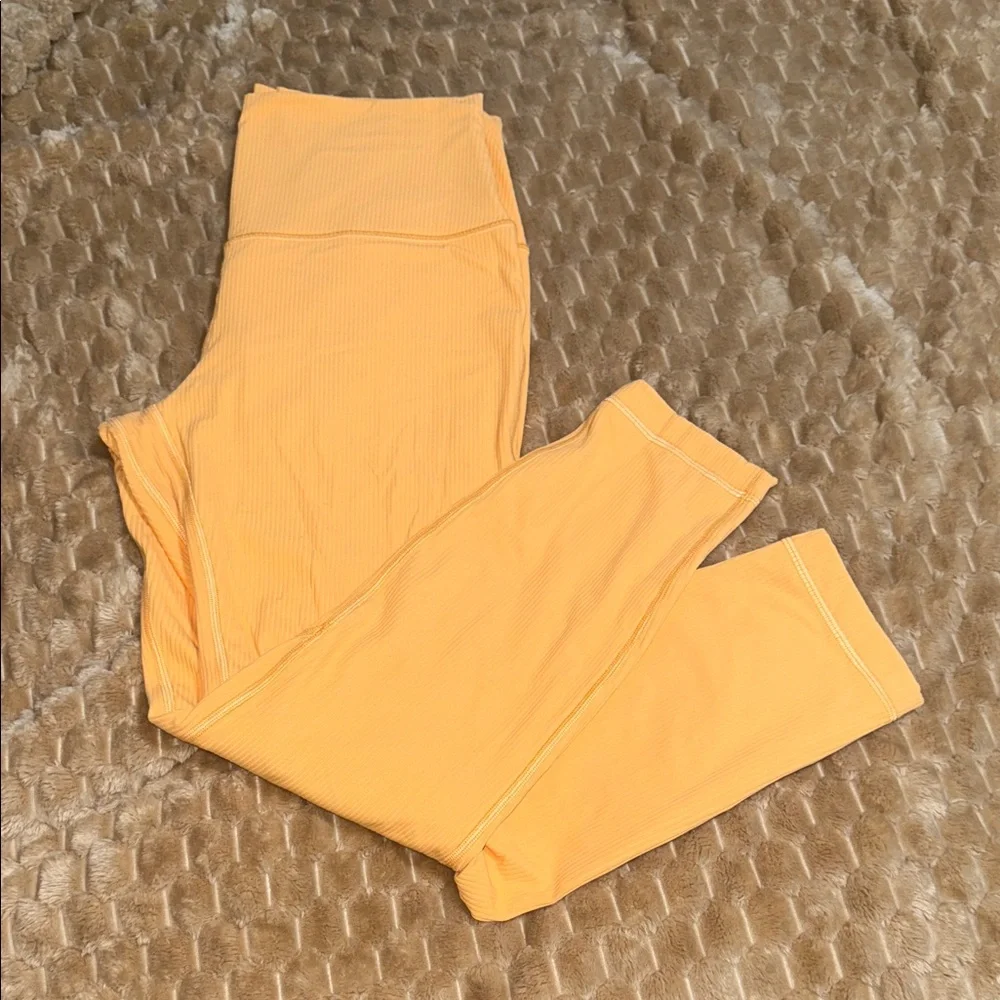 Lululemon Align Ribbed High-Rise Pant 25"
Mango Dream size 10 like New - Picture 2 of 11